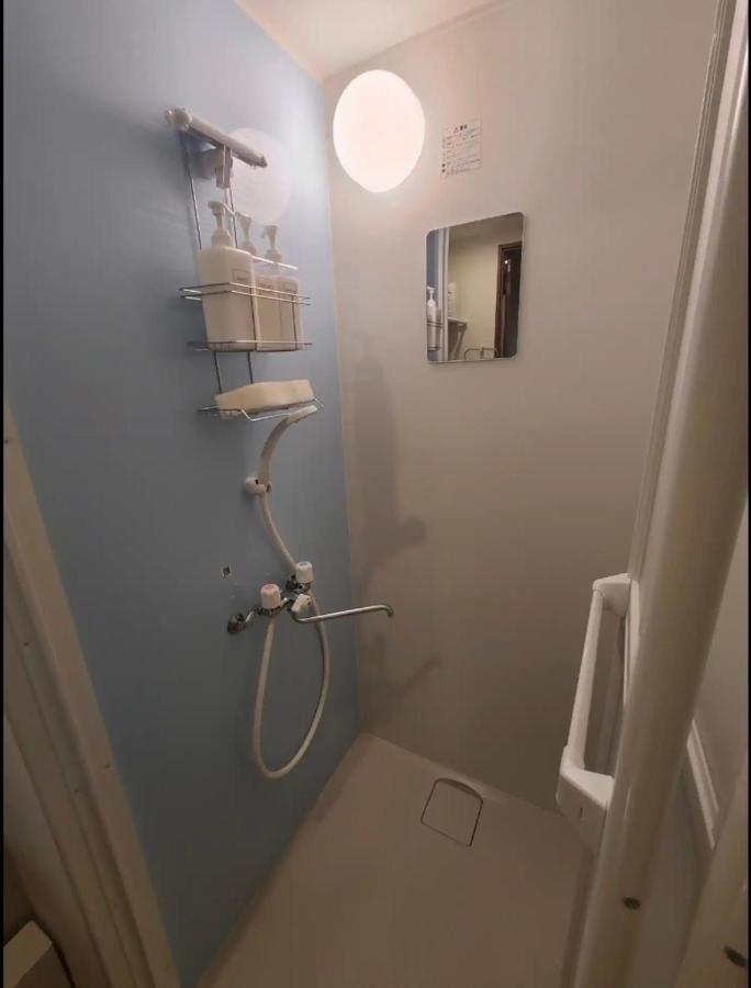 Apartament 上野駅徒歩５分シングルベッド４台＋布団２セット1ldk Tokio